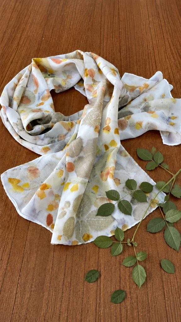 手作りのシルクスカーフ〉彙整頁面 | 手染日和 Eco-printing｜花葉移 
